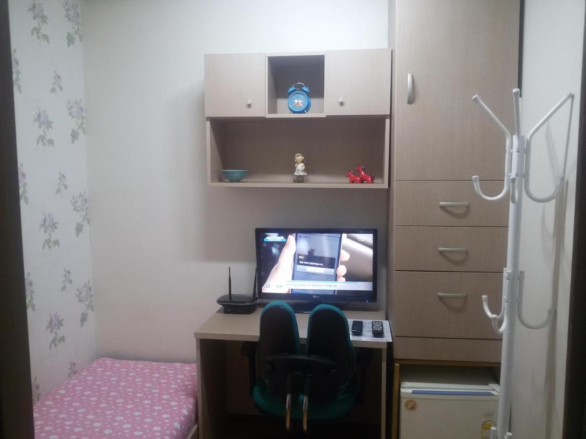 I Want Livingtel Hotel Yongin Exterior photo